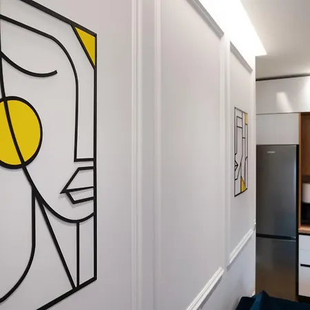 Chic Apartment Tirana